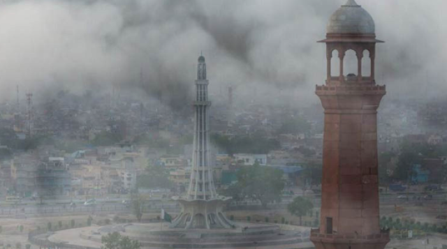 لاہور دنیا کا آلودہ ترین شہر، پاکستان فضائی آلودگی میں سرفہرست