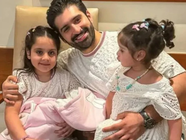 بیٹیوں کا باپ بننے کے بعد زندگی میں خوشیاں اور کامیابیاں آئیں، منیب بٹ