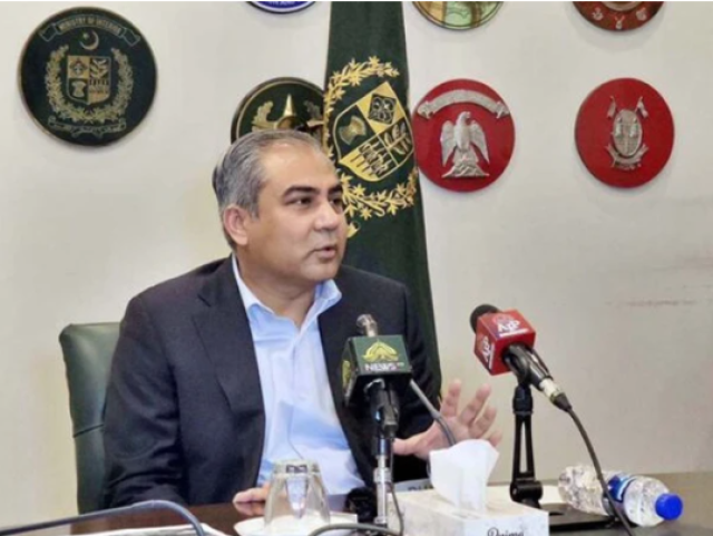 وفاقی وزیر داخلہ کا پشاور میں فیڈرل کانسٹیبلری ہیڈ کوارٹر کا دورہ