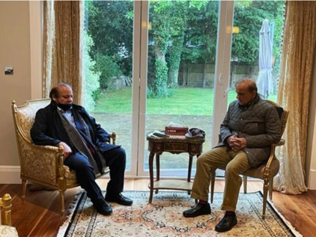 وزیراعظم شہباز اور نواز شریف کی ملاقات، پاک افغان سرحد پر جاری کشیدگی پر گفتگو