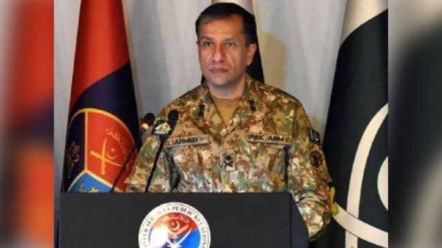 ملک کے دفاع میں کوئی سمجھوتہ نہیں، دہشت گردوں کے خلاف کارروائیاں جاری رہیں گی: ڈی جی آئی ایس پی آر