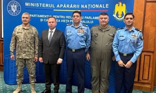 سربراہ پاک فضائیہ کی رومانیہ میں اعلیٰ سطحی دفاعی اجلاس، خطے میں سلامتی کے لیے تعاون مضبوط