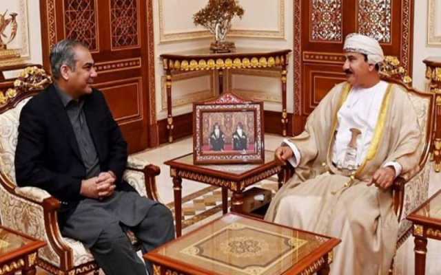 محسن نقوی کی مسقط میں عمانی وزیر سے ملاقات، پاکستانیوں کے ویزا مسائل بارے تبادلہ خیال