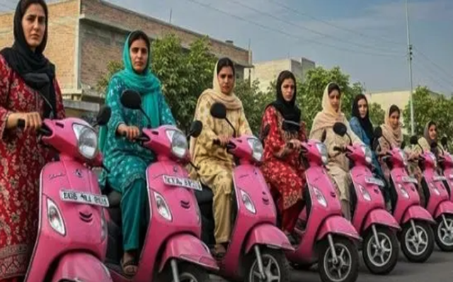 سندھ حکومت کا بااختیار خواتین کی جانب ایک اور قدم , پنک اسکوٹی فیز 2 کا اعلان