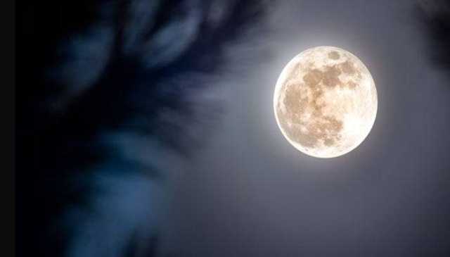 نومبر میں سال کا سب سے روشن سپر مون آسمان پر جلوہ گر ہوگا