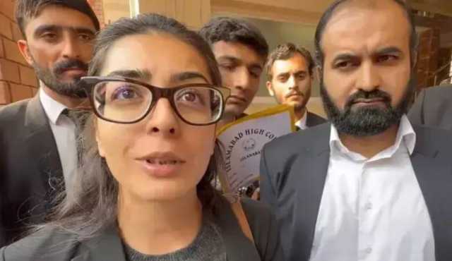 متنازع ٹوئٹ کیس: ایمان مزاری، ان کے شوہر ہادی علی چٹھہ کے وارنٹ گرفتاری منسوخ