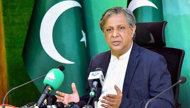 27 ترمیم سینیٹ میں پیش کرنے جا رہے ہیں، ترامیم دو تہائی اکثریت سے منظور ہونگی تو آئین کا حصہ بنیں گی: وزیر قانون