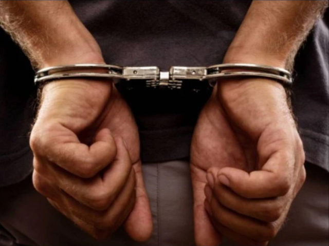 لاہور پولیس نے اسنوکر کلب پر کارروائی، ایم پی اے کے بیٹے سمیت کئی ملزمان گرفتار