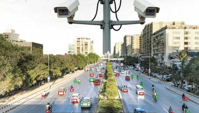 ’لاہور میں جرمانہ 200، کراچی میں 5000‘، شہری ای چالان کیخلاف سندھ ہائیکورٹ پہنچ گیا