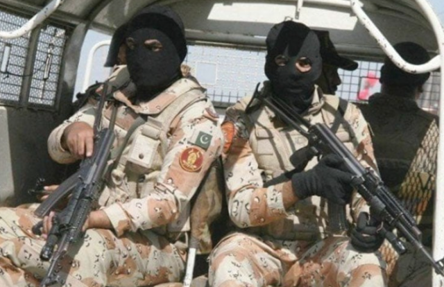 کراچی میں رینجرز کی کارروائی میں فتنۃ الخوارج کے انتہائی مطلوب 3 ملزمان گرفتار