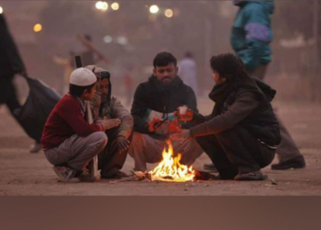کراچی میں موسم سرد ہونے لگا، درجہ حرارت میں کمی کی پیش گوئی
