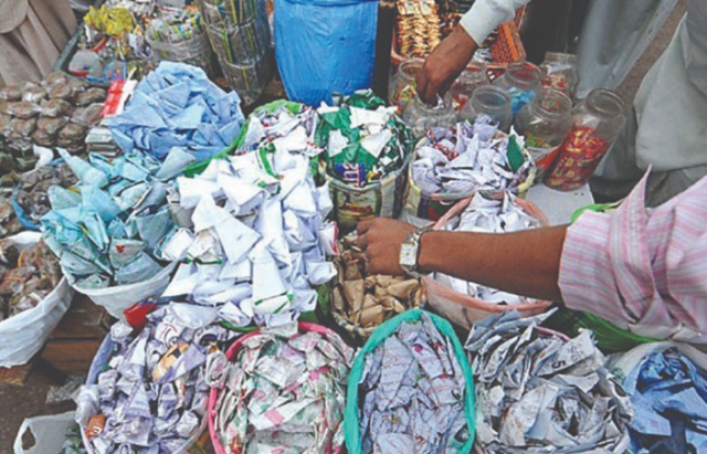 پولیس کا گٹکا مافیا پر بڑا آپریشن، کروڑوں روپے کا گٹکا برآمد