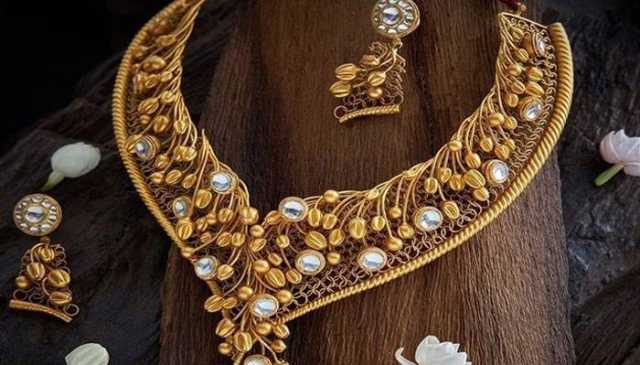 سونے کی قیمت میں 8 ہزار سے زائدکا بڑا اضافہ، فی تولہ سونا کتنے کا ہوگیا؟