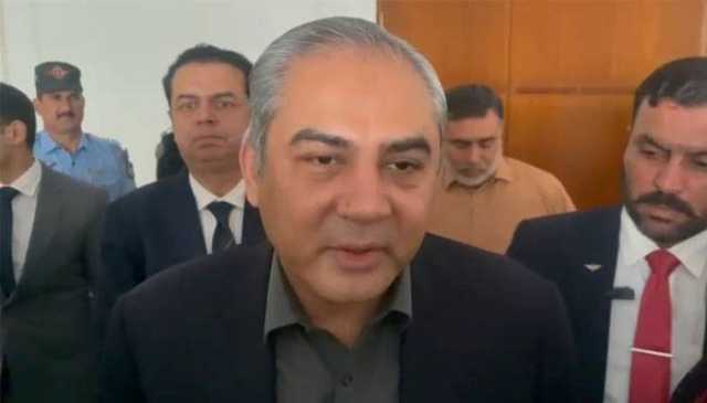 ٹیم کے خدشات دور کیے، فیلڈ مارشل نے خود سری لنکا کے وزیر دفاع سے بات کرکے انہیں آمادہ کیا: محسن نقوی