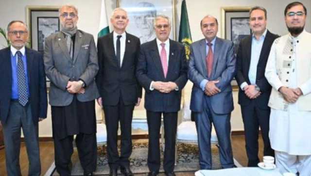 اسحاق ڈار سے صدر انٹرنیشنل فیڈریشن آف اکاؤنٹنٹس ژاں بوکو کی ملاقات