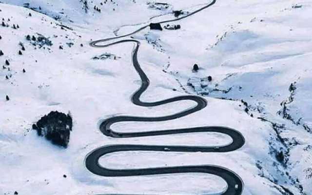 برفباری کے باعث بابوسر ناران روڈ تاحکم ثانی ہر قسم کی ٹریفک کیلئے بند