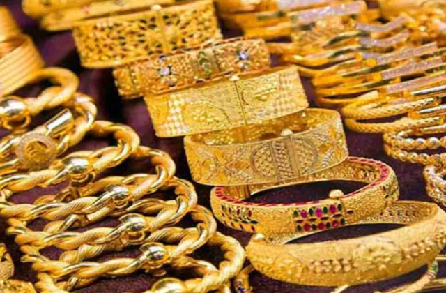 سونے کی قیمت 4 لاکھ 26 ہزار 562 روپے فی تولہ پر برقرار