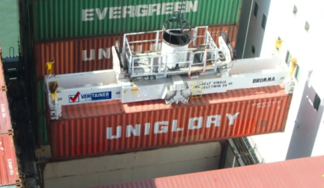 افغانستان سے آنے والے ہر کنٹینر کی 100 فیصد جانچ کا فیصلہ