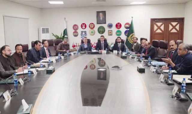 جعلی ویزوں کے دھندے میں ملوث مافیا کے خلاف موثر کریک ڈاؤن کا حکم