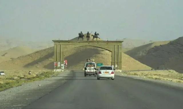 بلوچستان: کوئٹہ-کراچی نیشنل ہائی وے پر گولیوں سے چھلنی 4 لاشیں ملیں