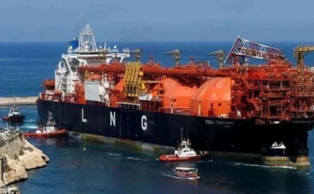 ایل این جی ایکسپورٹ کا آغاز: پاکستان کا بین الاقوامی مارکیٹ میں بڑا قدم