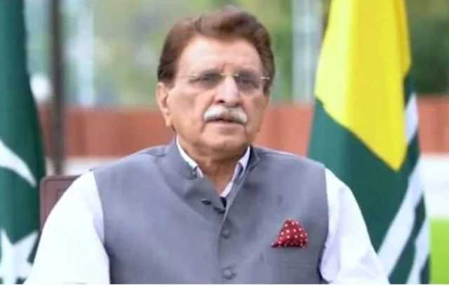 سابق وزیراعظم آزاد کشمیر راجہ محمد فاروق حیدر خان کی گاڑی کو حادثہ