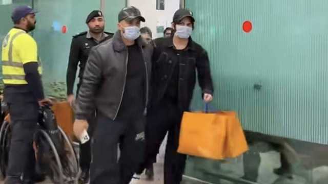 معروف پاکستانی یوٹیوبر رجب بٹ برطانیہ سے پاکستان پہنچ گئے