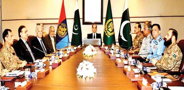 وزیراعظم کا دورہ آئی ایس آئی ہیڈ کوارٹرز: دفاعی تیاریوں، بھارتی اشتعال انگیزی پر بریفننگ