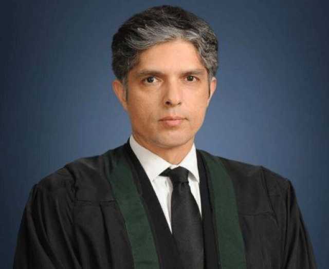 جو فٹ پاتھوں سے کیبن نہیں ہٹاتا اس کیخلاف مقدمہ درج کرائیں، جسٹس یوسف علی سعید 