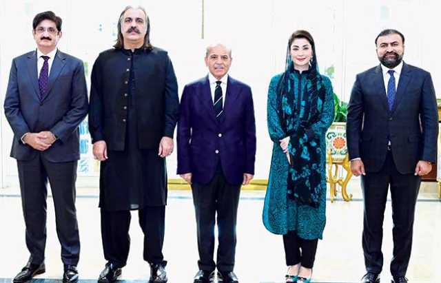 ملکی سالمیت: عوام بھارت کیخلاف متحد، وزیراعظم: چیف الیکشن کمشنر کے تقرر پر مذاکرات کریں، شہباز شریف: تیار ہیں، اپوزیشن لیڈر