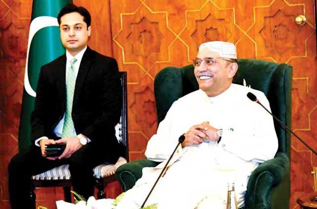 ملک کو خودکفیل بنانے پر توجہ دینا ہو گی، بھارت میں اقلیتیں ظلم کا شکار: زرداری