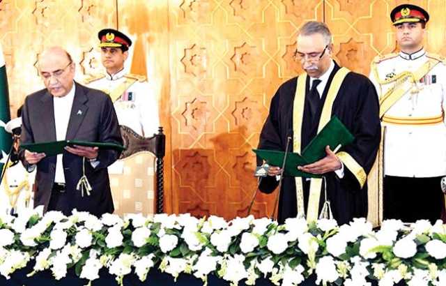 اسلام آباد، سندھ اور پشاور ہائی کورٹس کے چیف جسٹسز نے عہدے کا حلف اٹھا لیا