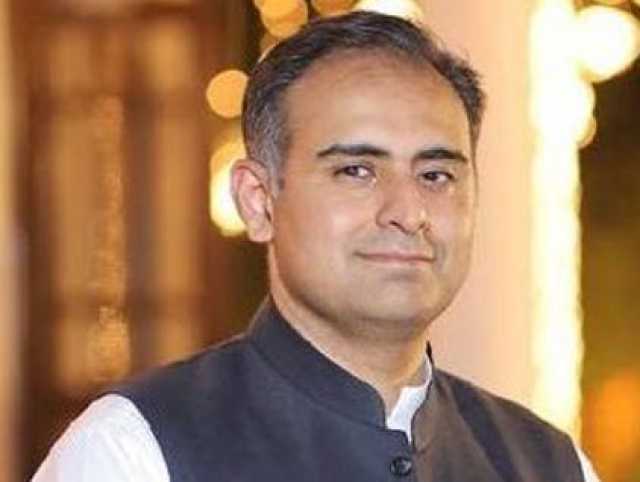 مہنگائی 9 سال میں کم ترین، فی کس آمدن 10 فیصد بڑھ گئی: وزیر مملکت خزانہ 