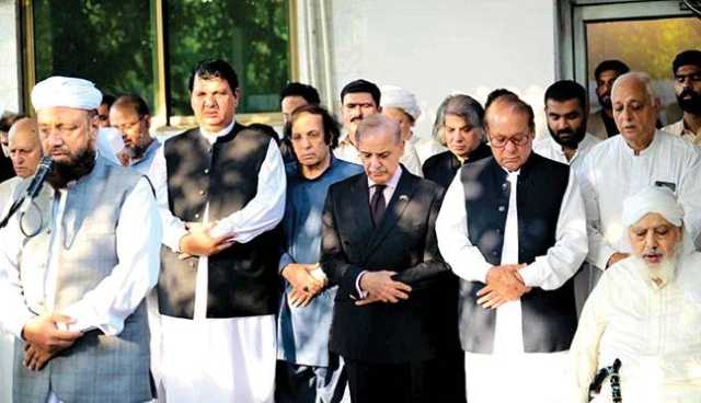 میاں شاہد شفیع سپردِ خاک، نماز جنازہ میں نوازشریف، شہباز شریف کی شرکت