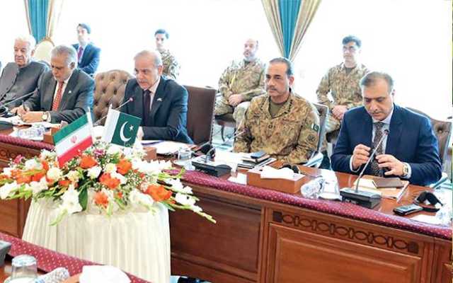 12 سمجھوتے: پاکستان، ایران تجارتی حجم 10 ارب ڈالر کرنے پر متفق