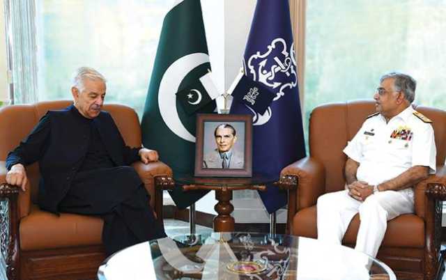 وزیر دفاع خواجہ آصف کی نیول چیف ایڈمرل نوید اشرف سے ملاقات