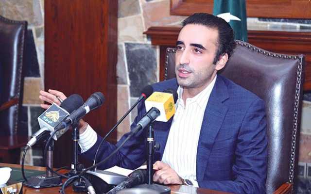 متاثرین سیلاب کی مدد کو انا کا مسئلہ کیوں بنا لیا، وفاق پالیسیوں پر نظرثانی کرے: بلاول