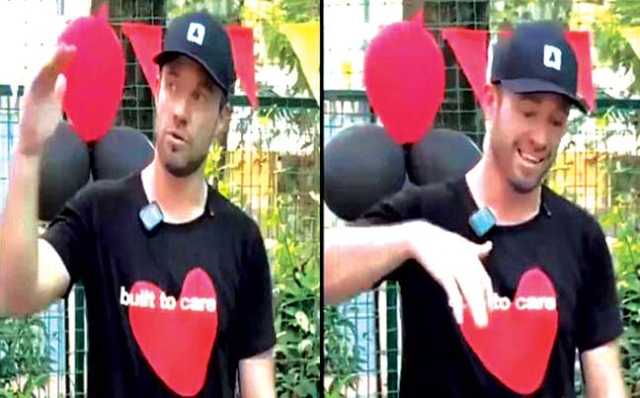 حارث ‘رونالڈوکے بعد اے بی ڈی ویلیئرز نے بھی بھارتی رافیل گرا دیئے