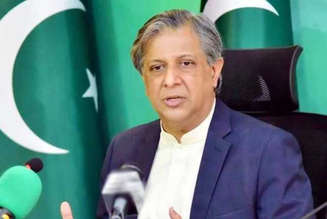 بیانات: پیپلز پارٹی ناراض، سینٹ، قومی اسمبلی سے واک آؤٹ، گھر کا معاملہ، حل کر لیں گے: وزیر قانون