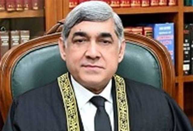 ایس ایچ او تھانے کا کرتا دھرتا، کسی شہری کو بلاوجہ حوالات میں بند کرنا زیادتی ہے: جسٹس عقیل عباسی