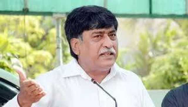 فوج کی غیر مشروط حمایت،وہ بھی ہمیں گلے لگائیں:آفاق احمد