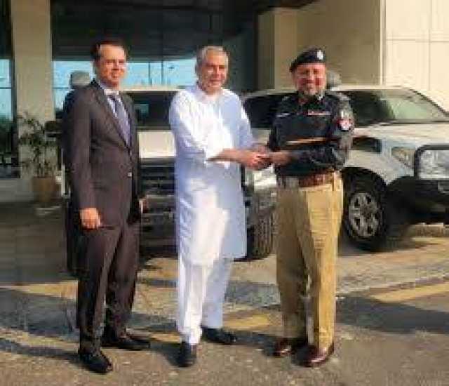 خیبر پی کے میں بلٹ پروف گاڑیوں کی بہت زیادہ ضرورت ہے: آئی جی 