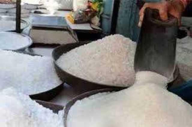 کئی شہروں میں چینی غائب‘ قیمت 200 روپے کلو سے بڑھ گئی 