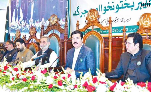 سیاسی اختلافات بھلا کر دہشتگردی کیخلاف مشترکہ پالیسی بنائی جائے، وزیراعلیٰ خیبر پی کے: اپنی سمت کو ٹھیک کرنا ہو گا، فیصل کنڈی