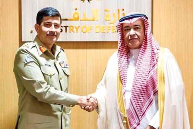 لیفٹیننٹ جنرل عامر رضا کی پاکستان، سعودیہ دفاعی فورم اجلاس میں مشترکہ منصوبوں پر گفتگو 