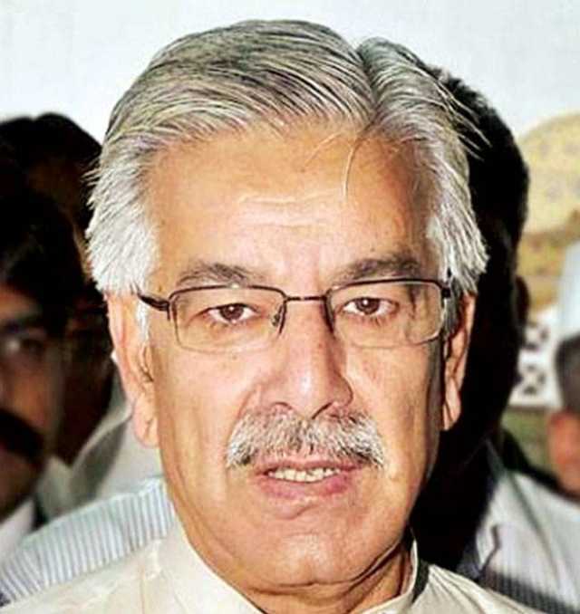 پی ٹی آئی والے عمران کو عقلمند سمجھتے تھے، ایک عورت نے بیچ ڈالا: خواجہ آصف