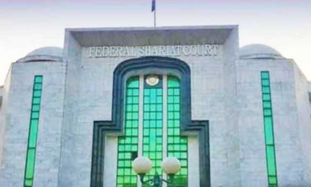 آئینی عدالت  میں اپیلوں  کی سماعت لاہور  ہائیکورٹ کا فیصلہ  کالعدم  ‘ پشاور  کا معطل : مزید 2ججز  کا حلف  تعداد  3,7پنچ تشکیل 