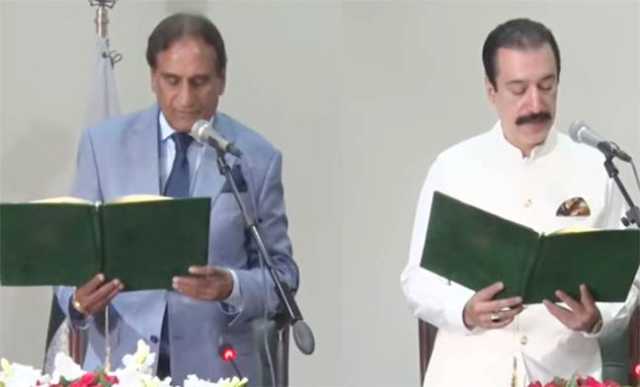 نومنتخب وزیراعظم آزاد کشمیر فیصل راٹھور نے حلف اُٹھا لیا، مل کر کام کرنے کیلئے پرعزم، شہباز شریف، مبارکباد دی