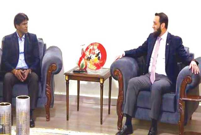 سپورٹس ڈپلومیسی کو فروغ دینے کیلئے اقدامات کر رہے ہیں، عطاء تارڑ: سری لنکن وزیر کی ملاقات 