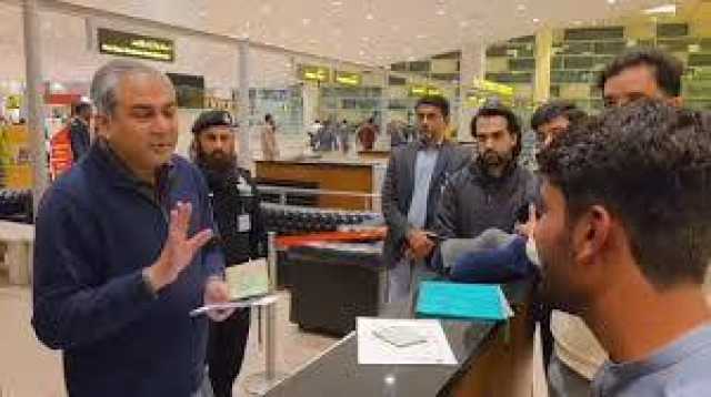 ’’ڈرائیونگ لائسنس بنواؤ، میرا وعدہ ہے  سعودی عرب بھجواؤں گا‘‘: محسن نقوی  کی نوجوان سے گفتگو وائرل 